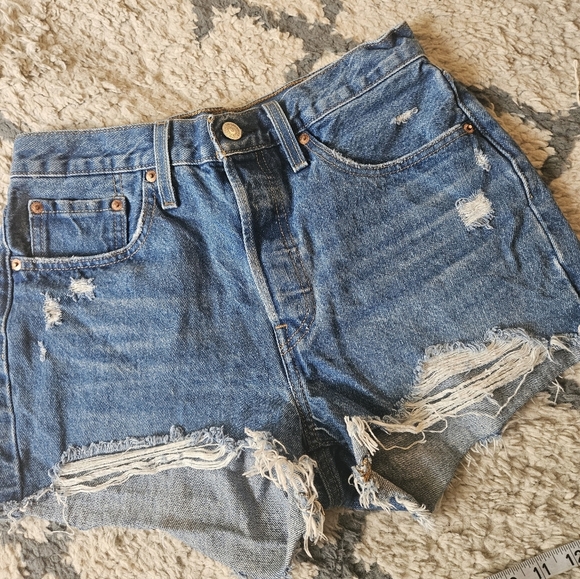 Levis 501 Distressed Button Fly Jean Shorts Size 27 - Picture 3 of 8